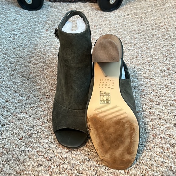 Shoes - Picture 5 of 6